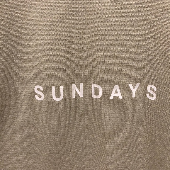 Oak & Fort t shirt - Picture 2 of 3